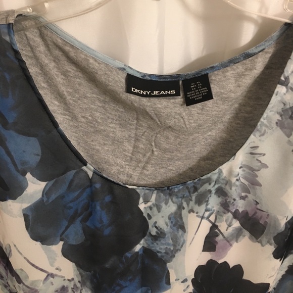 DKNY Open Back Panel Top - Picture 2 of 3